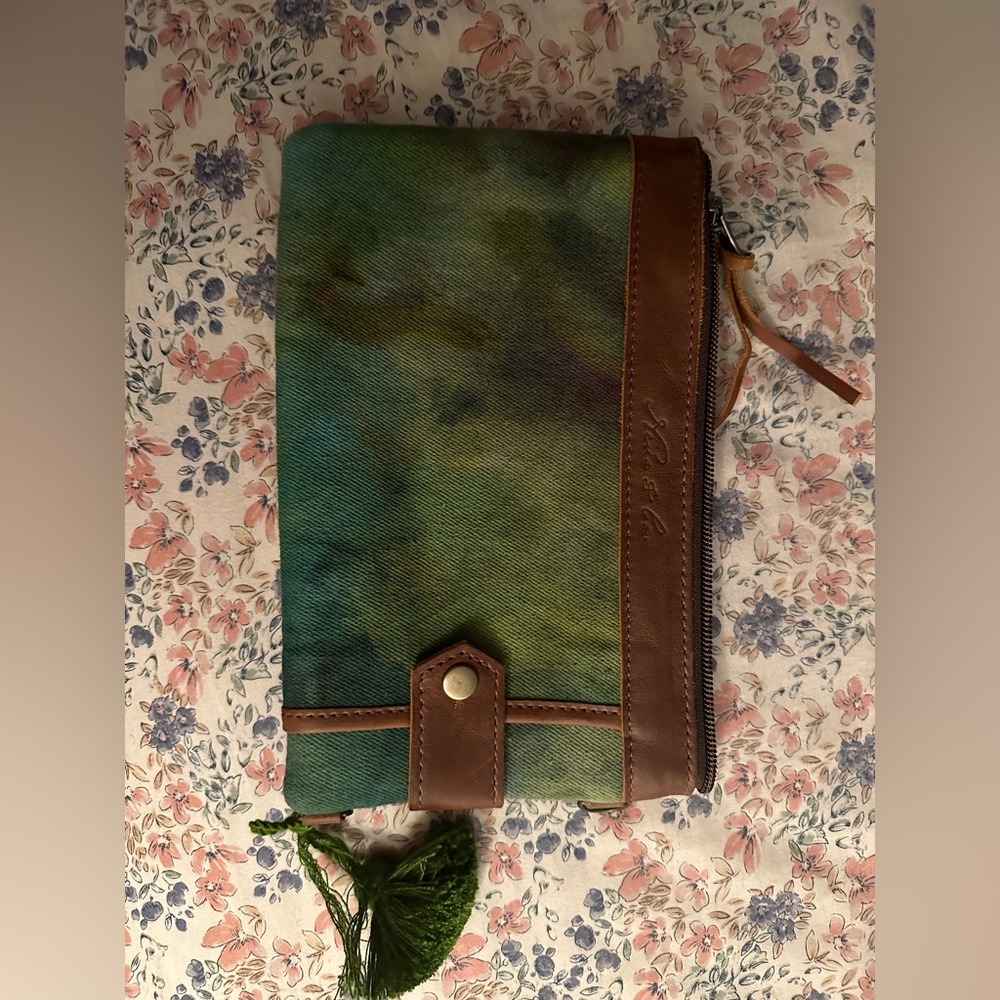 Nena & Co Ooakshell Everything Clutch